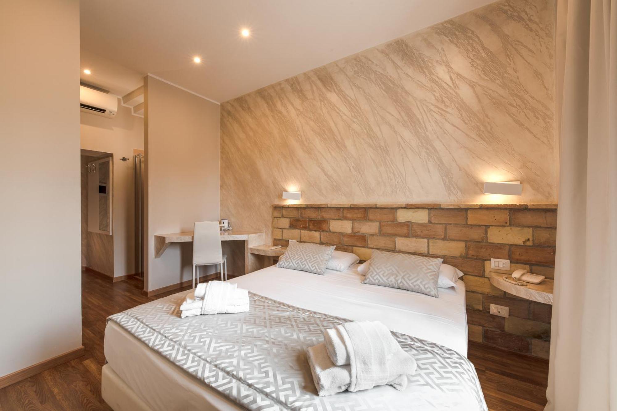 Gasthuis Floor Colosseo 3*